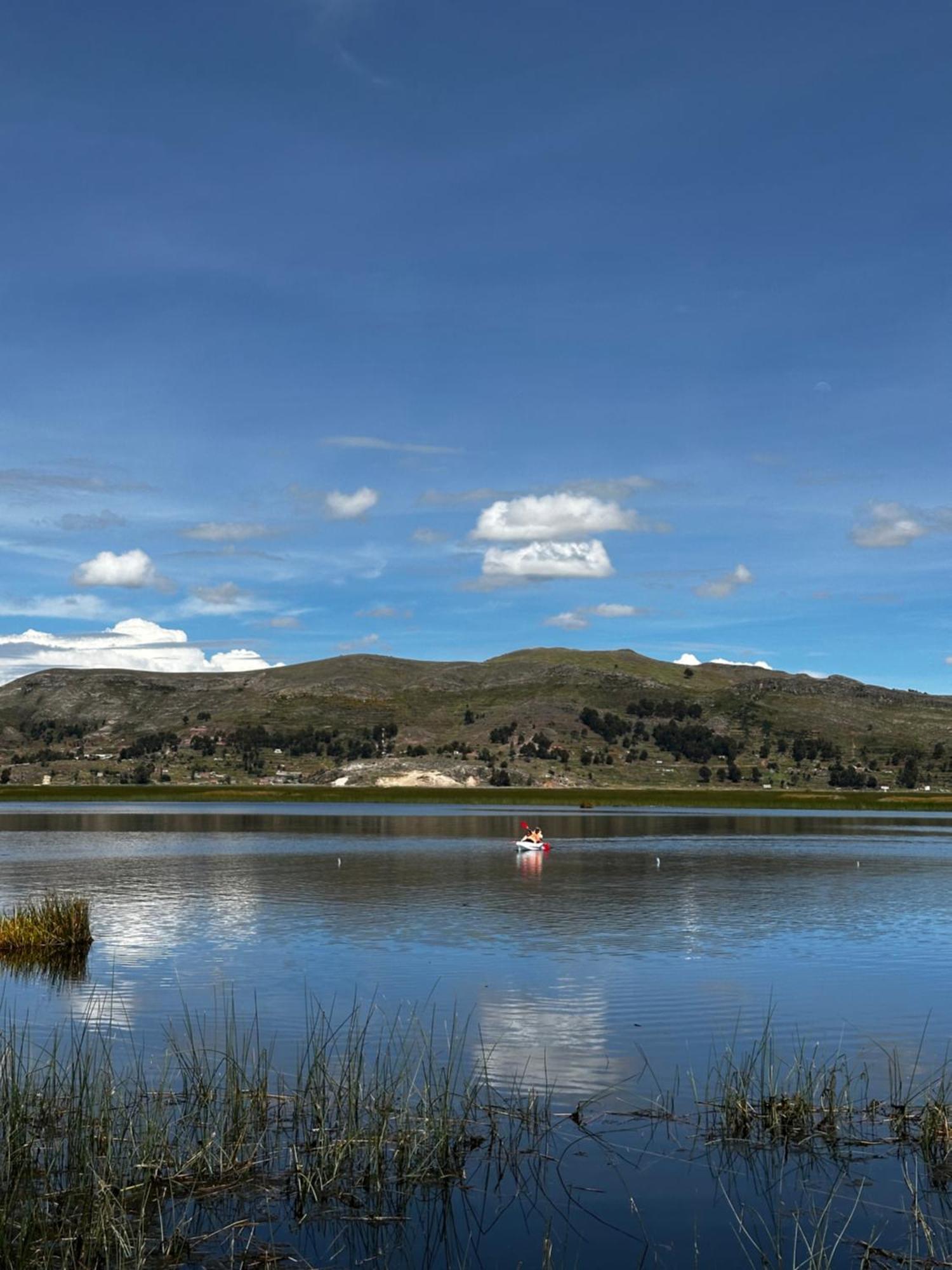Uros Waliski Lodge Puno Extérieur photo