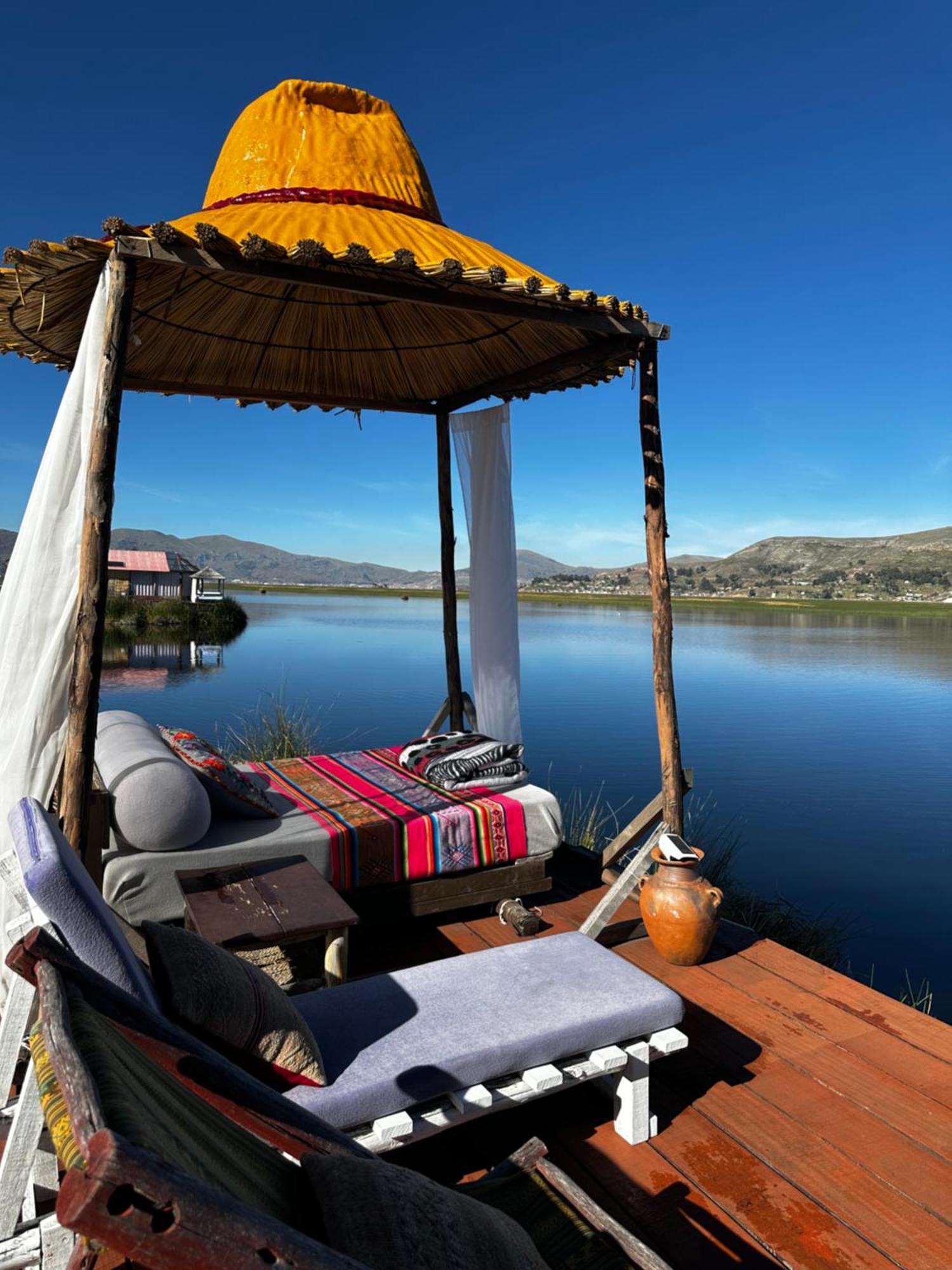 Uros Waliski Lodge Puno Extérieur photo