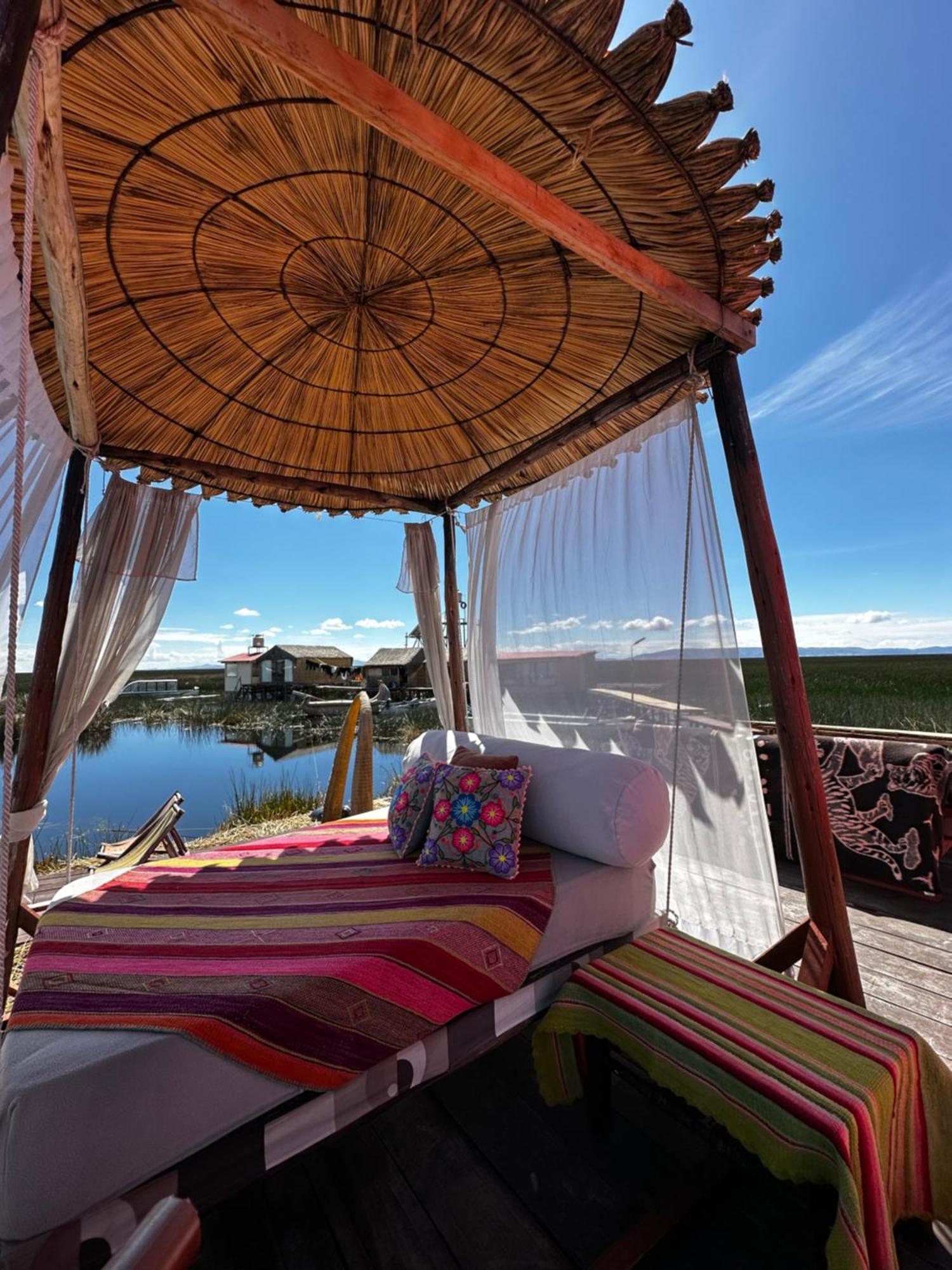 Uros Waliski Lodge Puno Extérieur photo