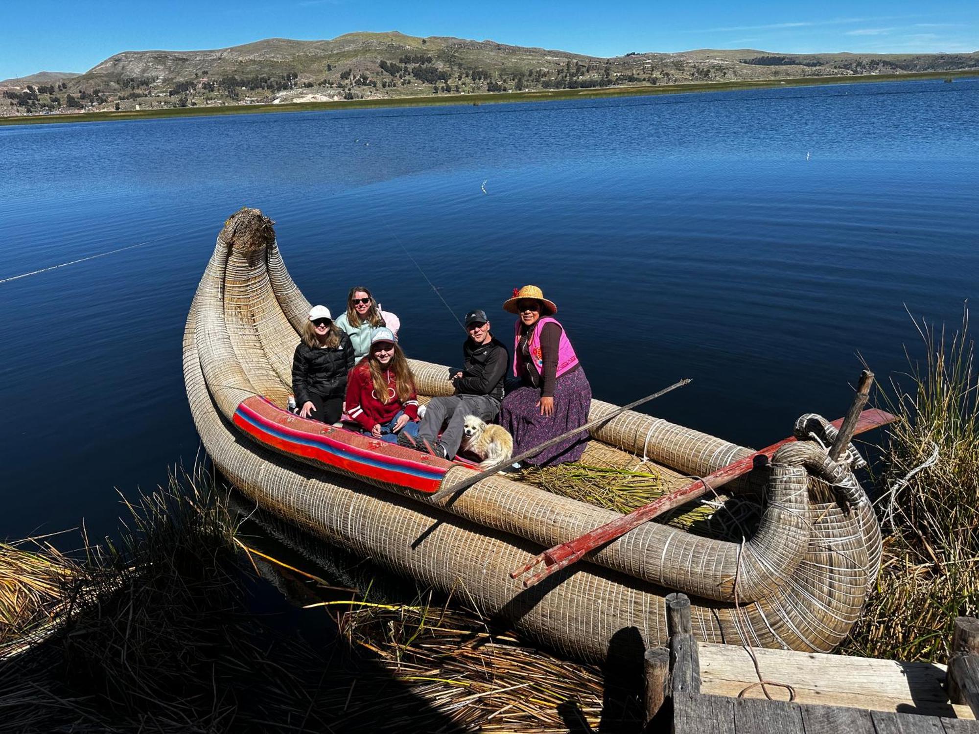 Uros Waliski Lodge Puno Extérieur photo