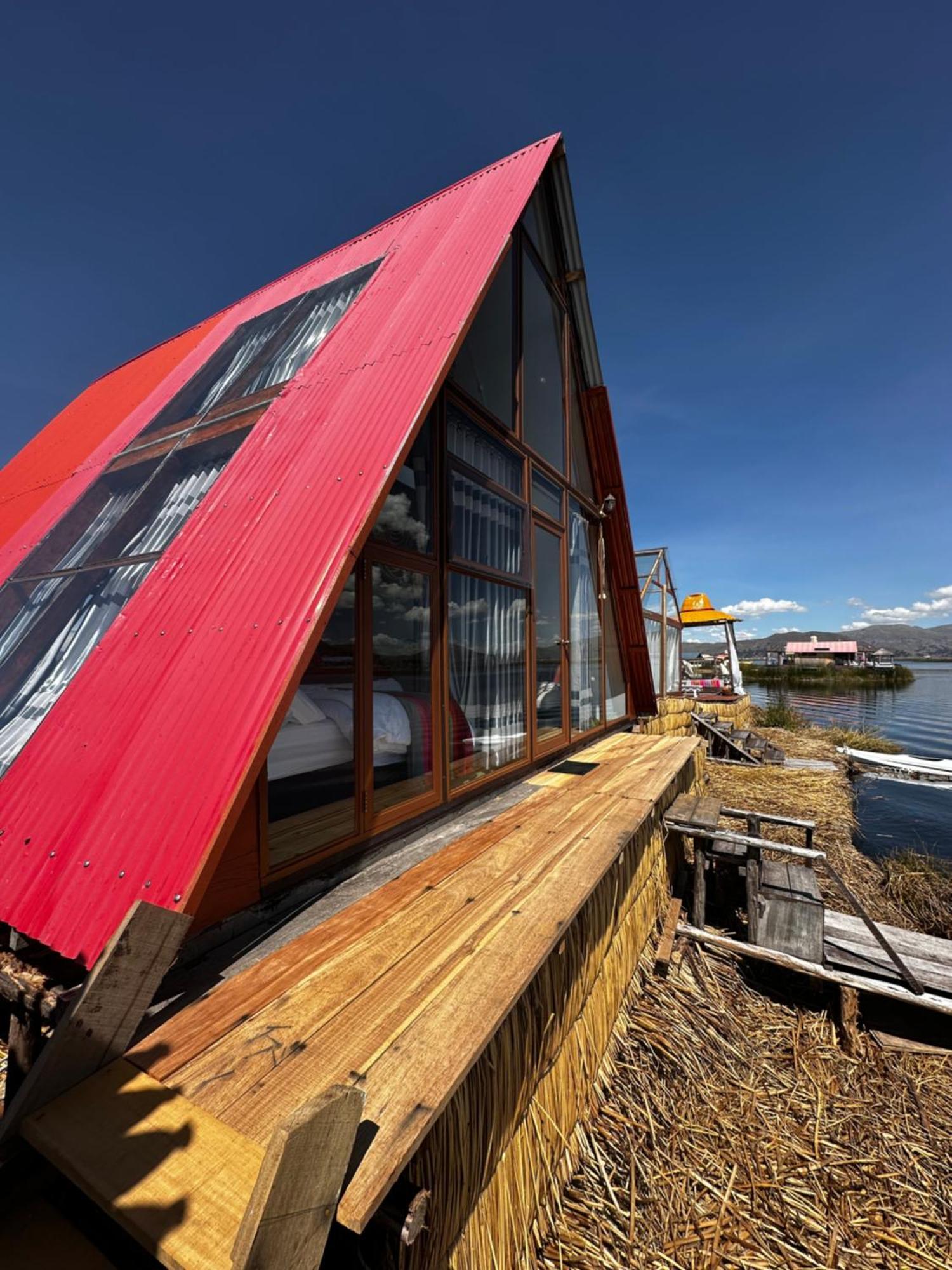 Uros Waliski Lodge Puno Extérieur photo