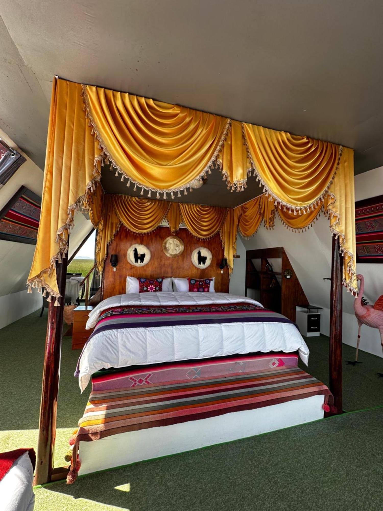 Uros Waliski Lodge Puno Extérieur photo