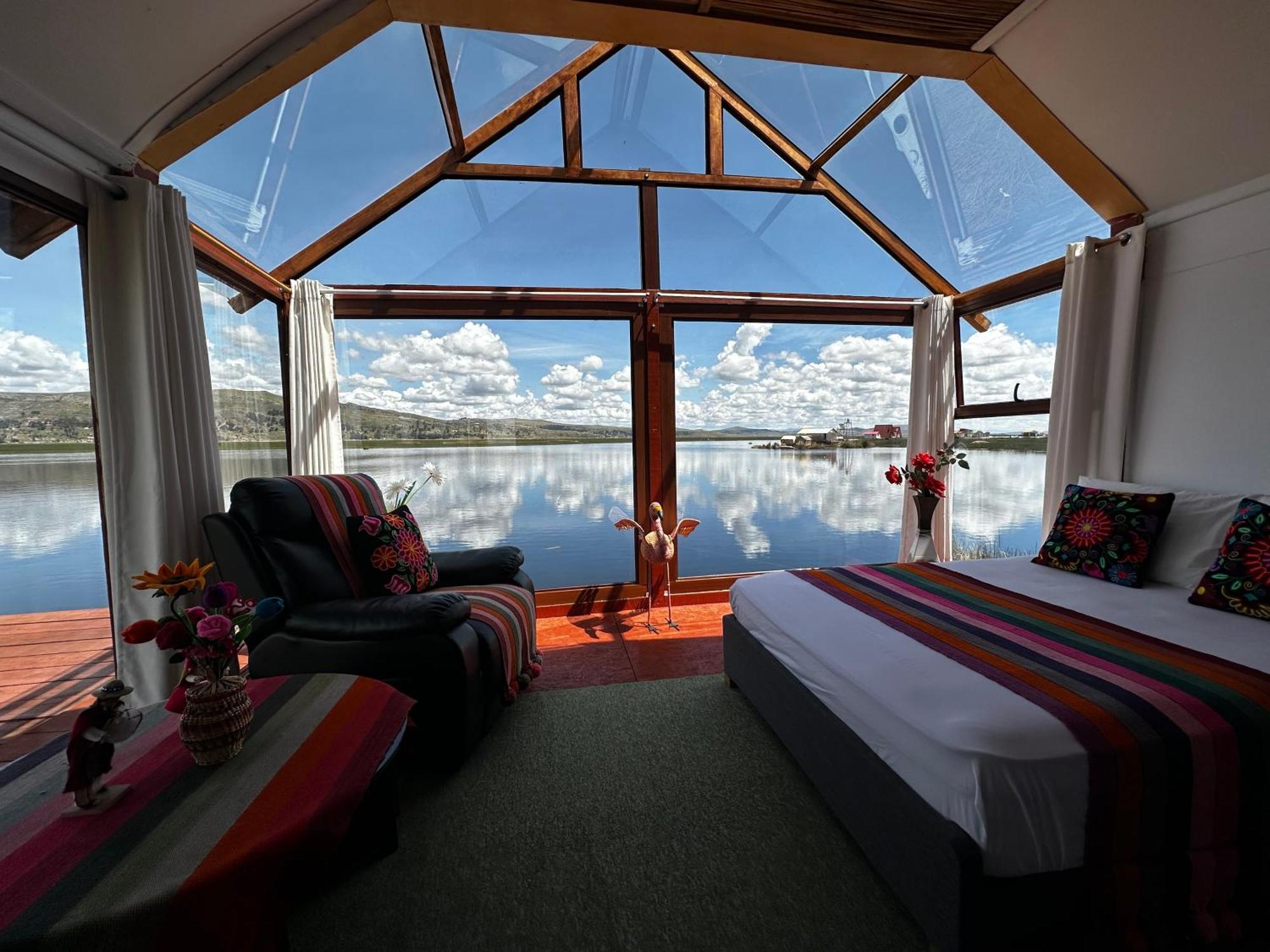 Uros Waliski Lodge Puno Extérieur photo