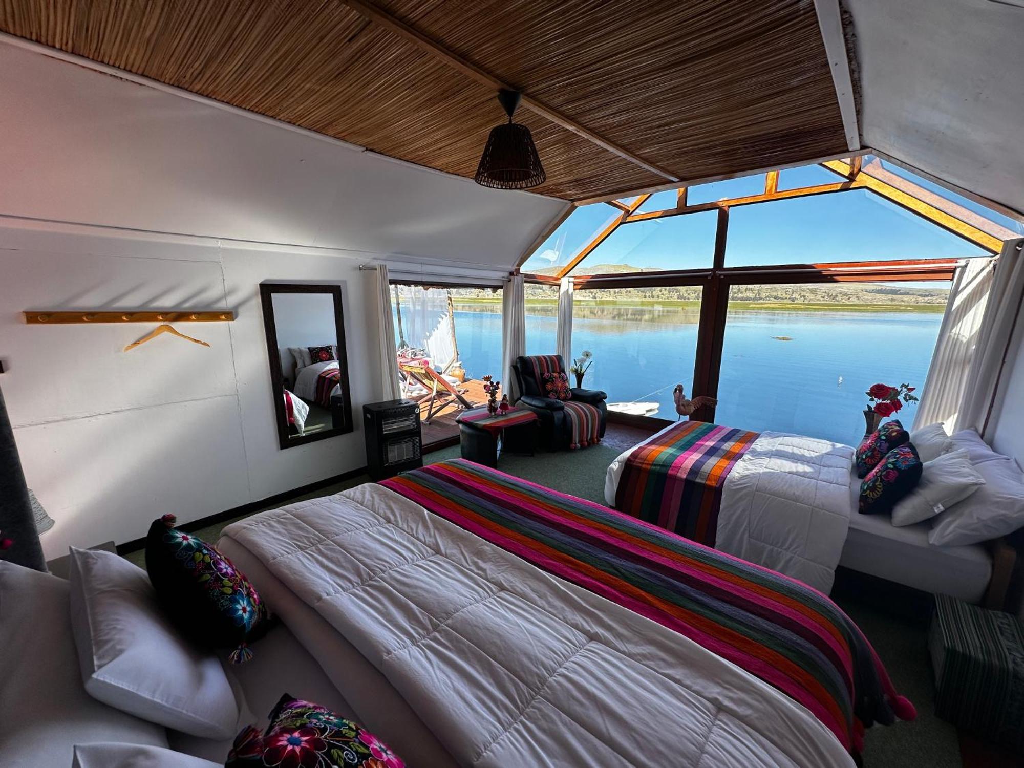 Uros Waliski Lodge Puno Extérieur photo