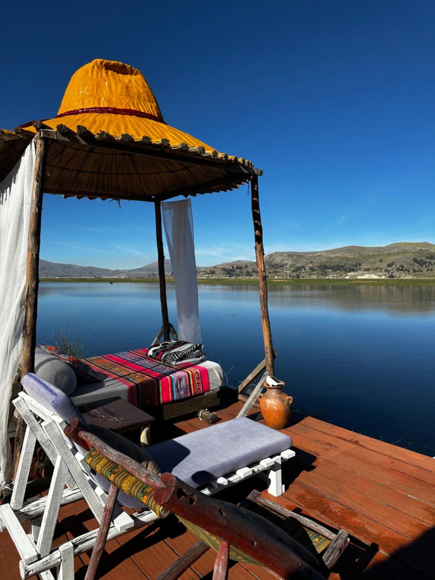 Uros Waliski Lodge Puno Extérieur photo