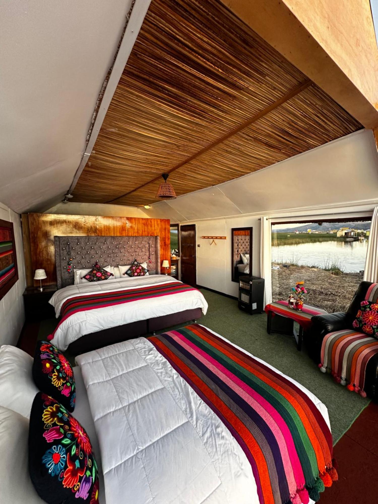 Uros Waliski Lodge Puno Extérieur photo